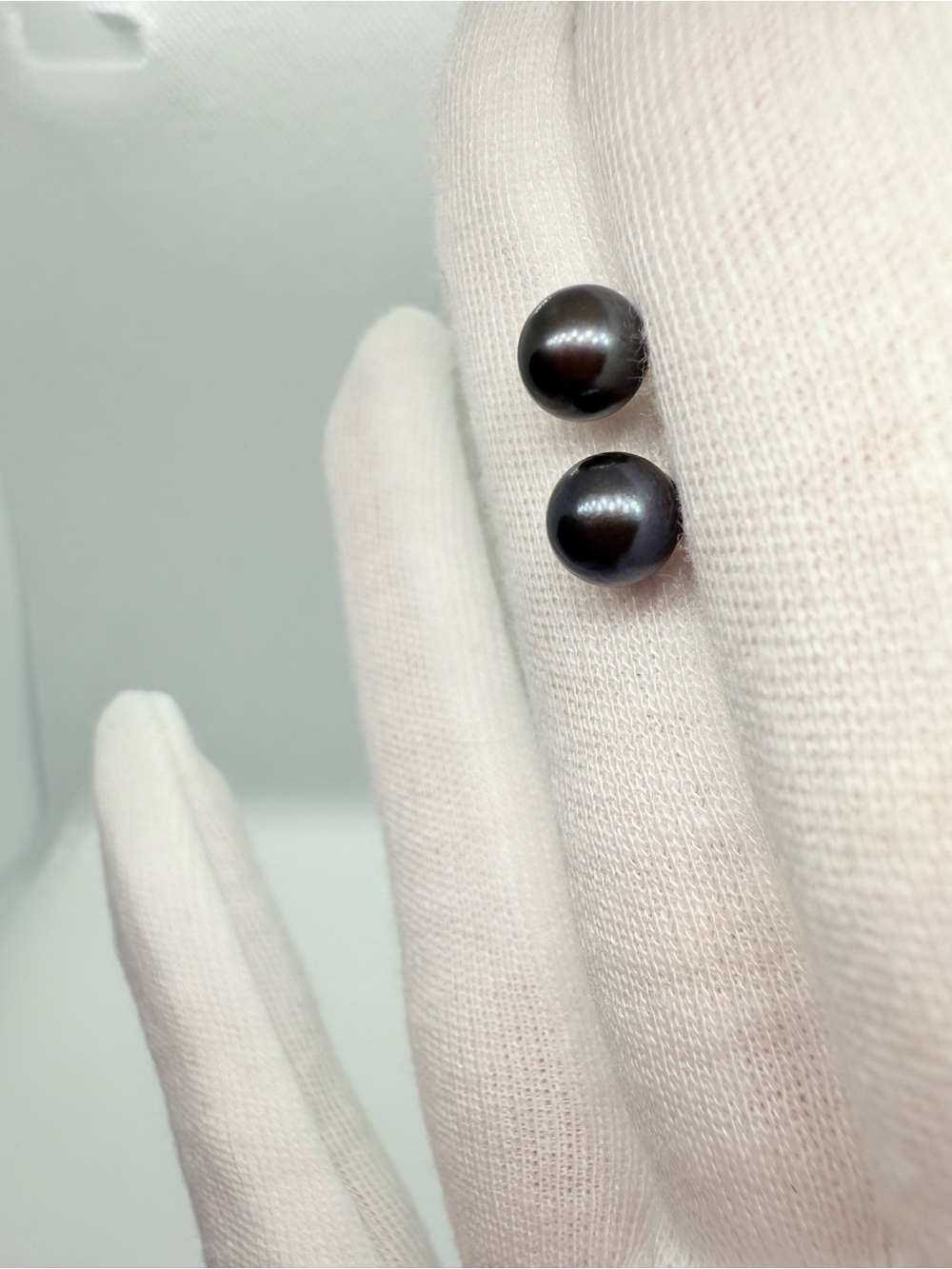 14k Solid Gold Black/Peacock Pearl Stud Earrings - Women Jewelry - Picture 9 of 13